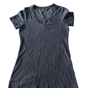 Nollie Gray V-Neck Short Sleeve T-Shirt - Women's Small
